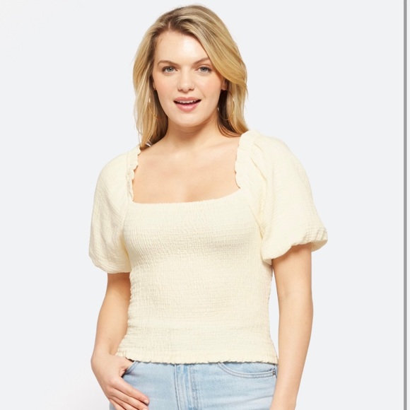 Lush Smocked Crop Top - Picture 2 of 6